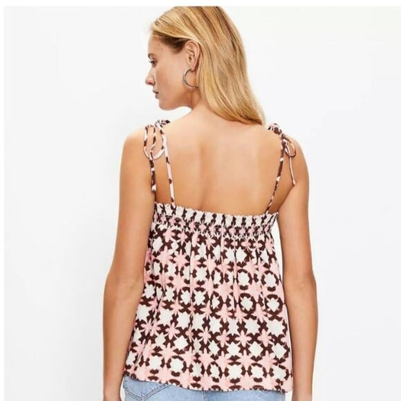 Loft NWT sunwashed linen blend floral smocked tie bow strap cami top womans sz M - Picture 5 of 10